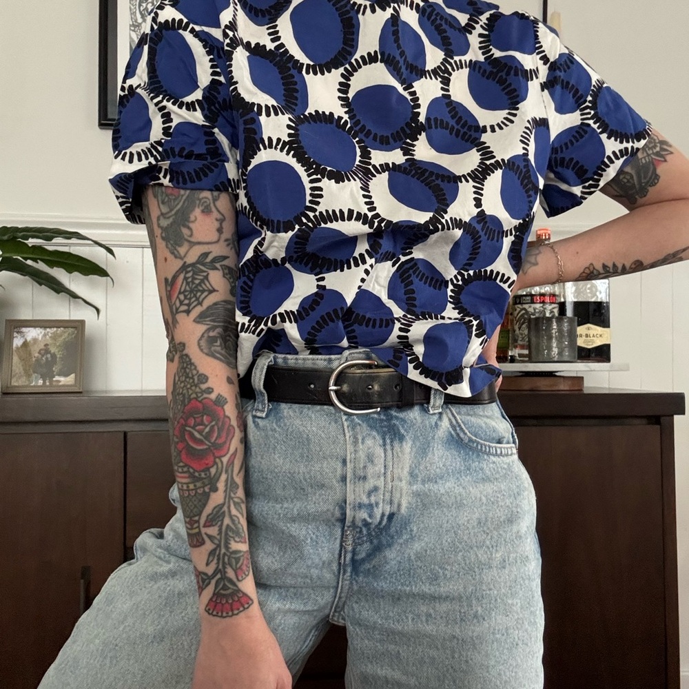 Blue dot pattern top